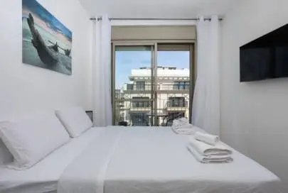 Original 2-storey apartment - penthouse WITH BOMB SHELTER for daily rent!, Tel Aviv, Flats & Apartments, Long term rental, 650 ₪