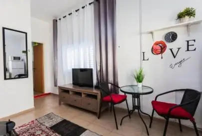 Short-term rental 2 rooms 400 shekels, Flats & Apartments, Short term, Tel Aviv, 400 ₪