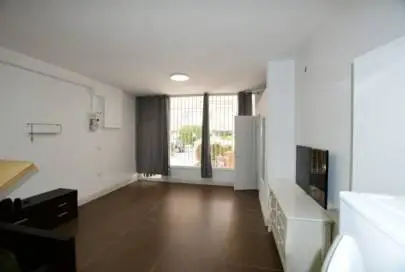 Spacious renovated studio, 45 sq.m., Flats & Apartments, Short term, Bat Yam, 3,600 ₪