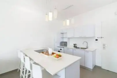 Rent an apartment with a SAFETY ROOM-BOMB PROOF!, Tel Aviv, Flats & Apartments, 600 ₪