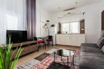 Квартира из 2 комнат в аренду по цене от 400 шекелей в сутки, Тель-Авив, Квартиры, Долгосрочная аренда, 400 ₪