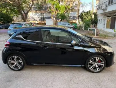 2014 PEUGEOT 208, Cars, Peugeot, 208, 2014, Haifa, 42,000 ₪