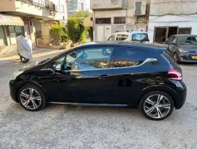 2014 PEUGEOT 208, Cars, Peugeot, 208, 2014, Haifa, 42,000 ₪