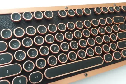 Гравировка на клавиатуре ноутбука, Хайфа, 150 ₪
