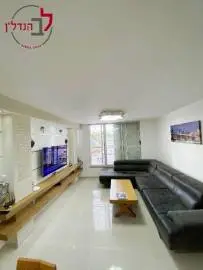 4-room apartment for sale in Yud Gimel area, Ashdod!, Ashdod, Flats & Apartments, 1,850,000 ₪