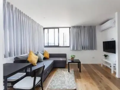 Original 2-room apartment with a balcony and panoramic views of the city's attractions!!! Fully furnished and equipped with everything necessary for recreation and accommodation of 4 people, Tel Aviv, Flats & Apartments, Long term rental, 138 ₪