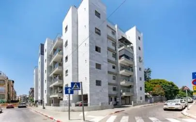 In the quiet center of Holon, a new apartment is for sale! (The house is 5 years old), Holon, Flats & Apartments, apartment for sale, 2,390,000 ₪