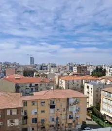 in the very center of the city, in a building with an elevator, spacious and bright, 1-room studio apartment with an open view of the city! Fully furnished with electrical goods, Rishon LeZion, Flats & Apartments, 3,300 ₪