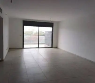 in the New and Prestigious area adjacent to the city center, in an Absolutely New building, Magnificent 4-room apartment without furniture, Rishon LeZion, Flats & Apartments, 7,700 ₪