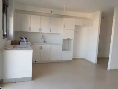 not far from the city center, in a new building, 3-room apartment without furniture, Rishon LeZion, Flats & Apartments, 6,200 ₪