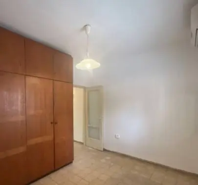 on an internal and quiet street adjacent to the Rothschild Canyon, a full 2-room apartment on the 1st floor, Rishon LeZion, Flats & Apartments, 3,800 ₪