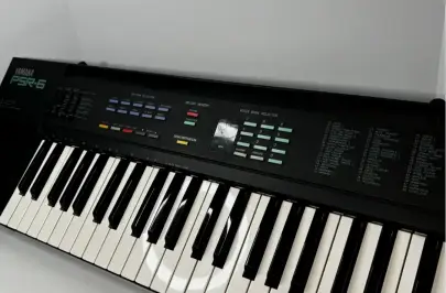 Vintage Yamaha PSR-6 Keyboard Synthesizer Works And sounds Great With Power, Used, 100 ₪