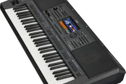 Yamaha PSR-SX900 61-Key Professional High-Level Arranger Workstation , New, 3,500 ₪