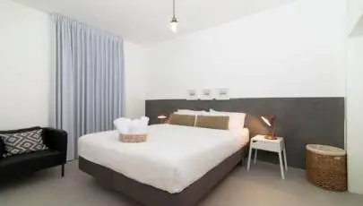 Original 2-room apartment with a balcony and panoramic views of the city's sights!!! Fully furnished and equipped with everything necessary for recreation and accommodation of 4 people, Tel Aviv, Flats & Apartments, 145 ₪