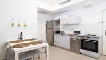 Original 2-room apartment with a balcony and panoramic views of the city's sights!!! Fully furnished and equipped with everything necessary for recreation and accommodation of 4 people, Tel Aviv, Flats & Apartments, 145 ₪